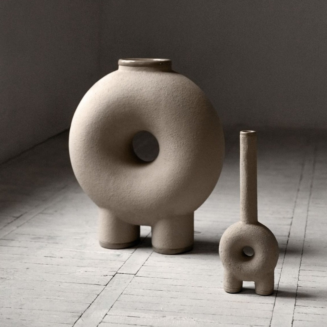 KUMANEC two-legged vase